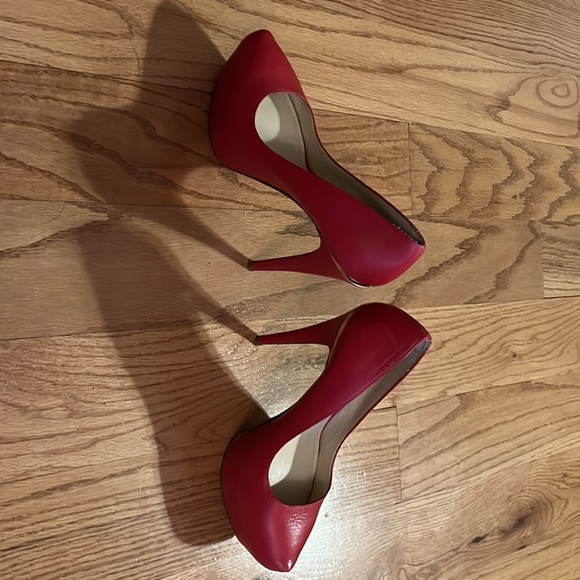Red Pumps - Picture 2 of 6